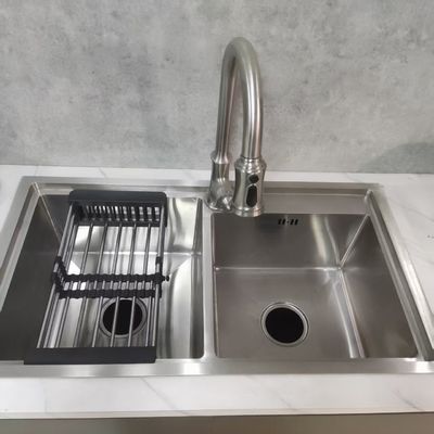 गुणवत्ता  Handmade Stainless Steel Kitchen Sink with Food Grade 304/316 Material and Cleaning-Cutting-Draining Integrated Design कारखाना