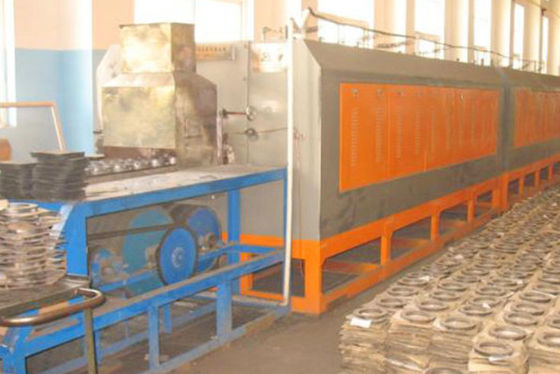 ऑटोमोबाइल और हार्डवेयर सामान उद्योग के लिए निरंतर जाल बेल्ट हीट ट्रीटमेंट ओवन उपकरण कारखाना