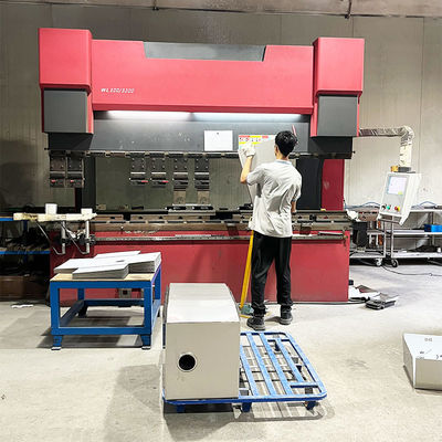 औद्योगिक विनिर्माण और कस्टम परियोजना में सिंक के लिए स्टेनलेस स्टील शीट झुकने मशीन