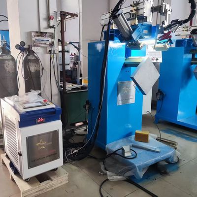 संचालित करने में आसान और अनुकूलन योग्य वेल्डिंग पैरामीटर, गोल कोने सीएनसी वेल्डिंग मशीन