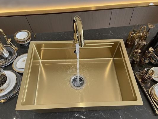अच्छा दाम कुशल जल निकासी डिजाइन के साथ लक्जरी गोल्ड टोंड SUS304 स्टेनलेस स्टील स्क्वायर किचन सिंक ऑनलाइन
