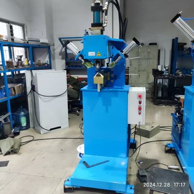 रसोई सिंक के लिए 30MPa हाइड्रोलिक वेल्डिंग सीम रोलिंग मशीन