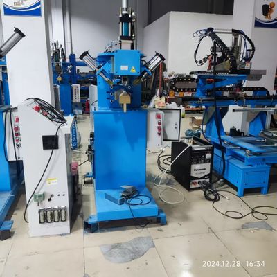 अच्छा दाम पीएलसी नियंत्रित हाइड्रोलिक वायवीय वेल्डिंग सीम प्रेस मशीन 380V ऑनलाइन