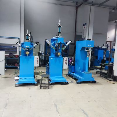 पीएलसी नियंत्रित हाइड्रोलिक वायवीय वेल्डिंग सीम प्रेस मशीन 380V