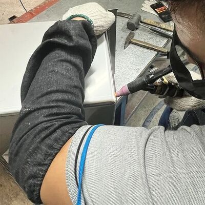 रसोई सिंक उत्पादन के लिए उन्नत सीधी सीम वेल्डिंग मशीन