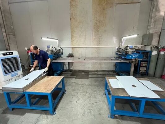 हर घर के लिए विशेषज्ञ रूप से तैयार की गई हस्तनिर्मित सिंक तकनीक